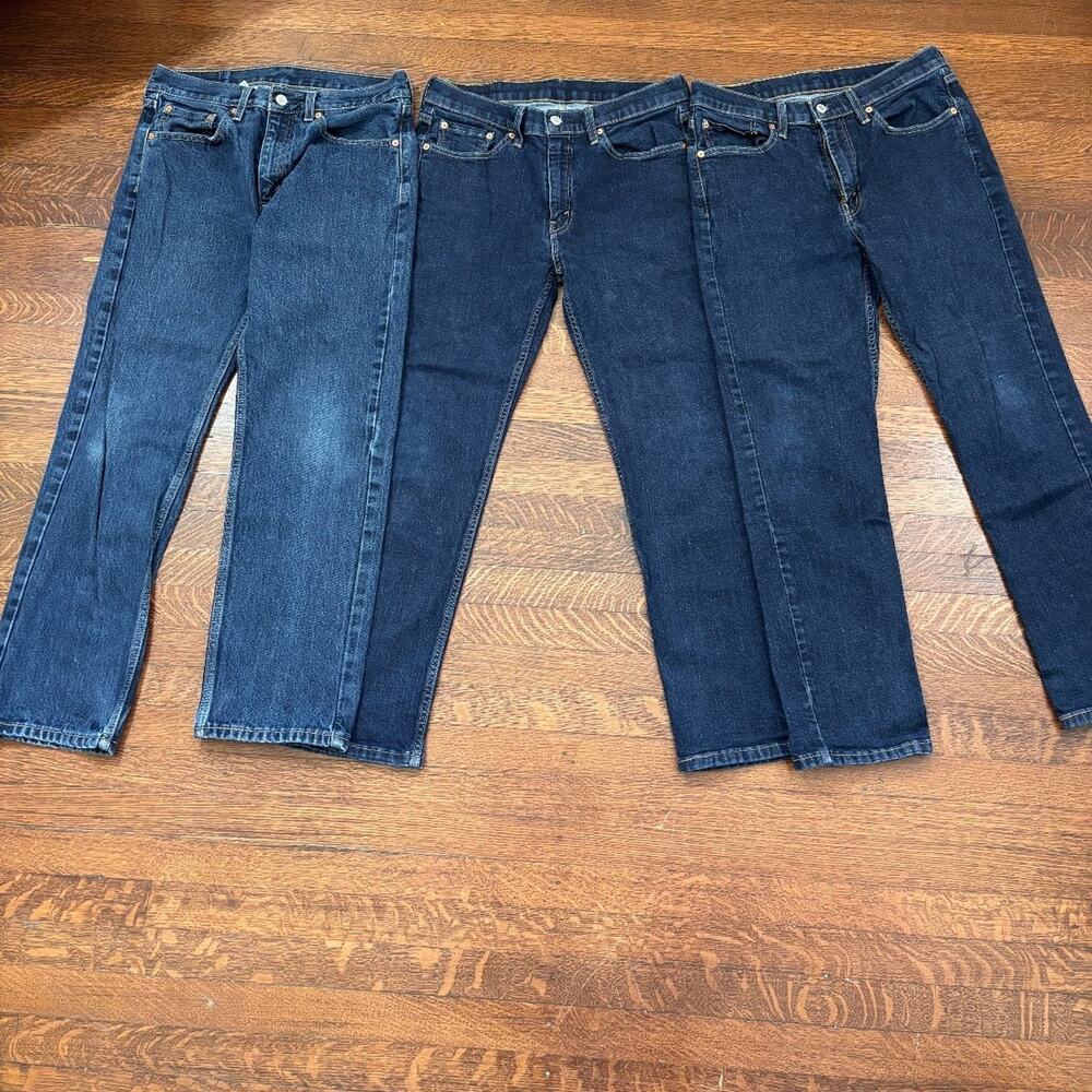 Lot of 3 Levi’s 505 Classic Straight Leg Jeans Men’s W32 L30 Pre-Owned